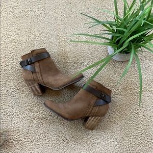 Size 7 Franco Sarto booties